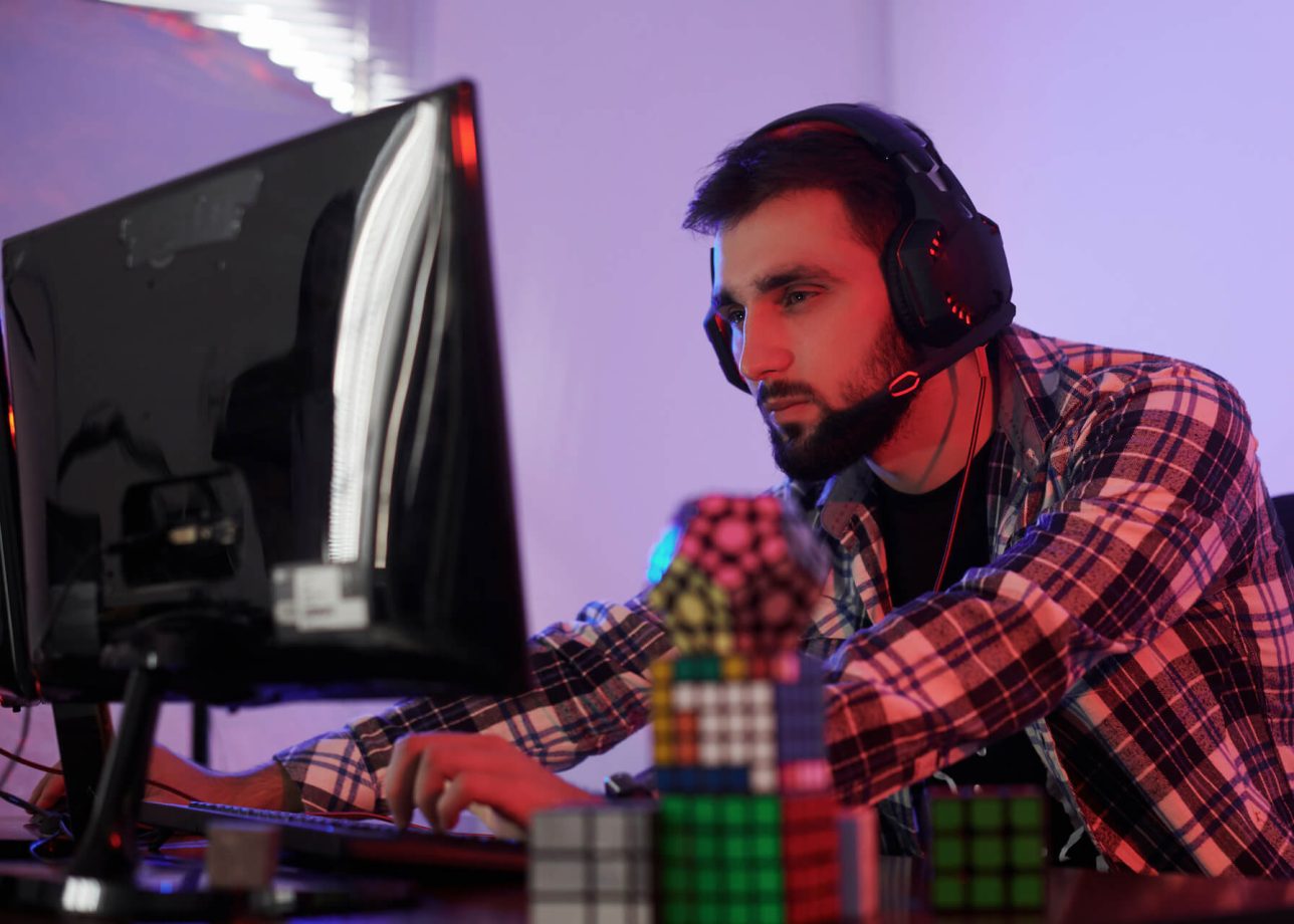 portrait-of-young-bearded-pro-gamer-playing-in-onl-2021-08-30-08-05-29-utc.jpg